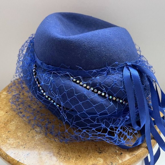 Vintage Women's Blue Mesh Veil Pillbox Fascinator Cap w/ Rhinestone Bow and Lace - Picture 2 of 15